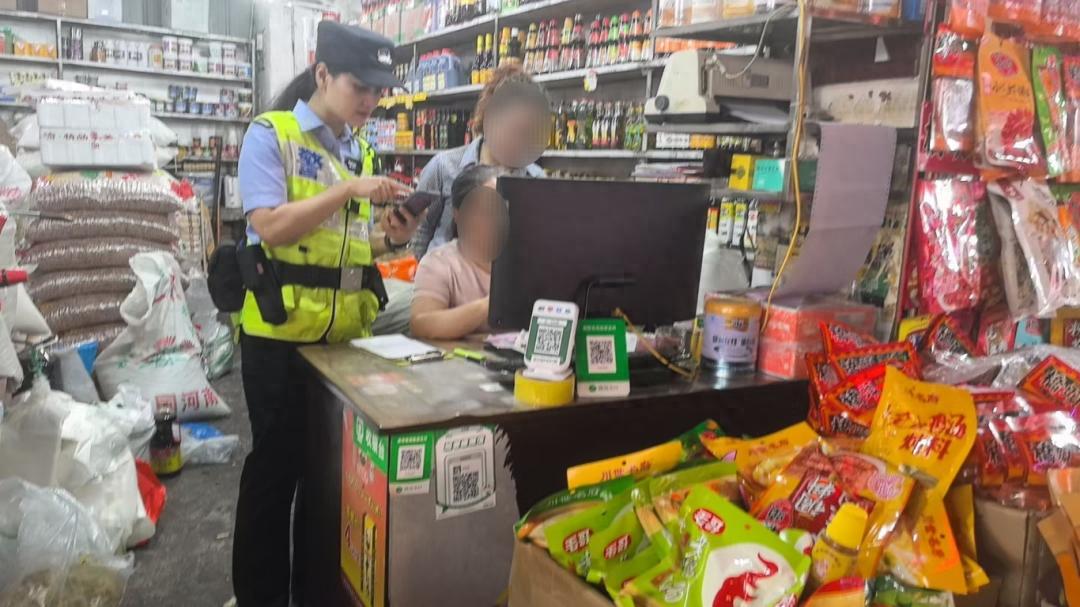 4月30日！民警王梓宇快速找回一袋泡椒和姜，咋做到的？  第1张