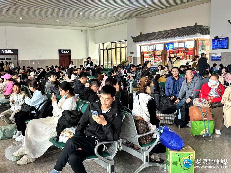 五一客流高峰来临，天水车站如何全力护航旅客假期出行？  第3张