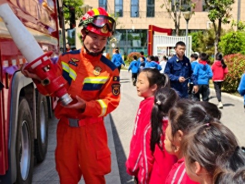 4月29日济南市多部门在智远小学开展的应急宣传队进基层行动，你了解吗？