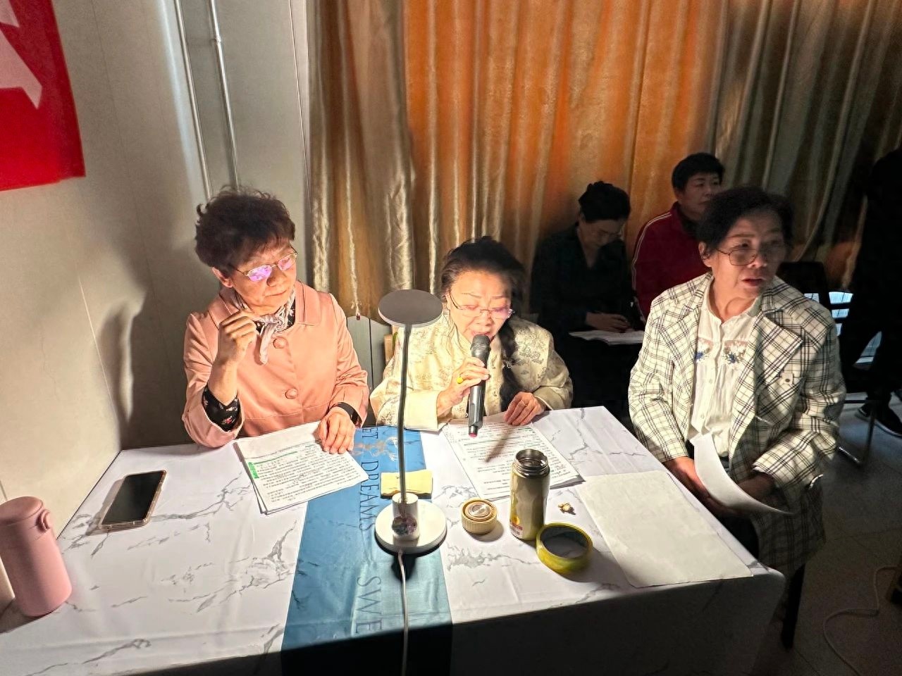 无法用双眼看世界的他们，如何在滨四社区感受电影魅力？