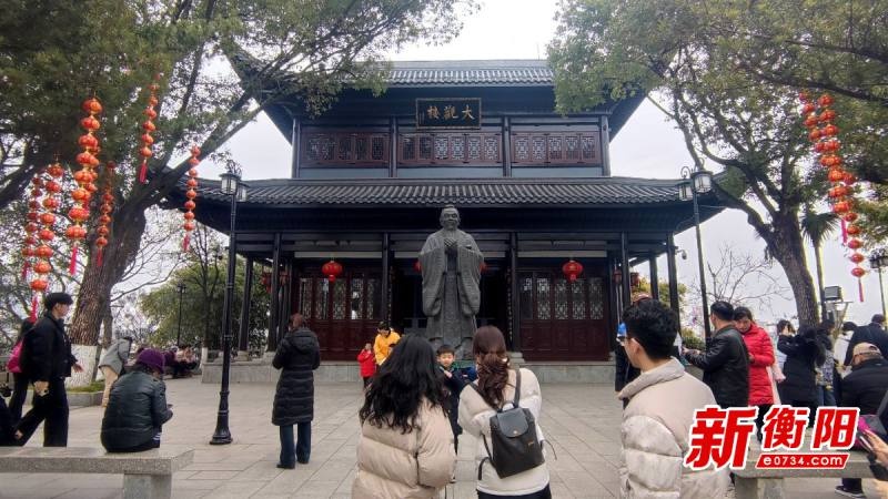 近万人春节挤爆石鼓书院！石鼓文化有何独特魅力?  第7张