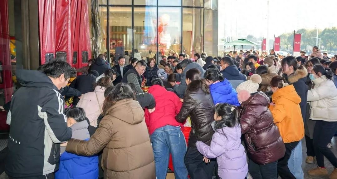 扬州春节商圈大比拼！舞狮、巡游、花灯，哪家活动最吸引你？  第1张