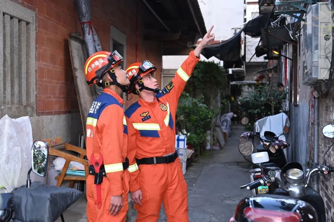 古城春节红火背后，谁在默默守护？揭秘漳州古城消防救援站的火焰蓝英雄  第4张