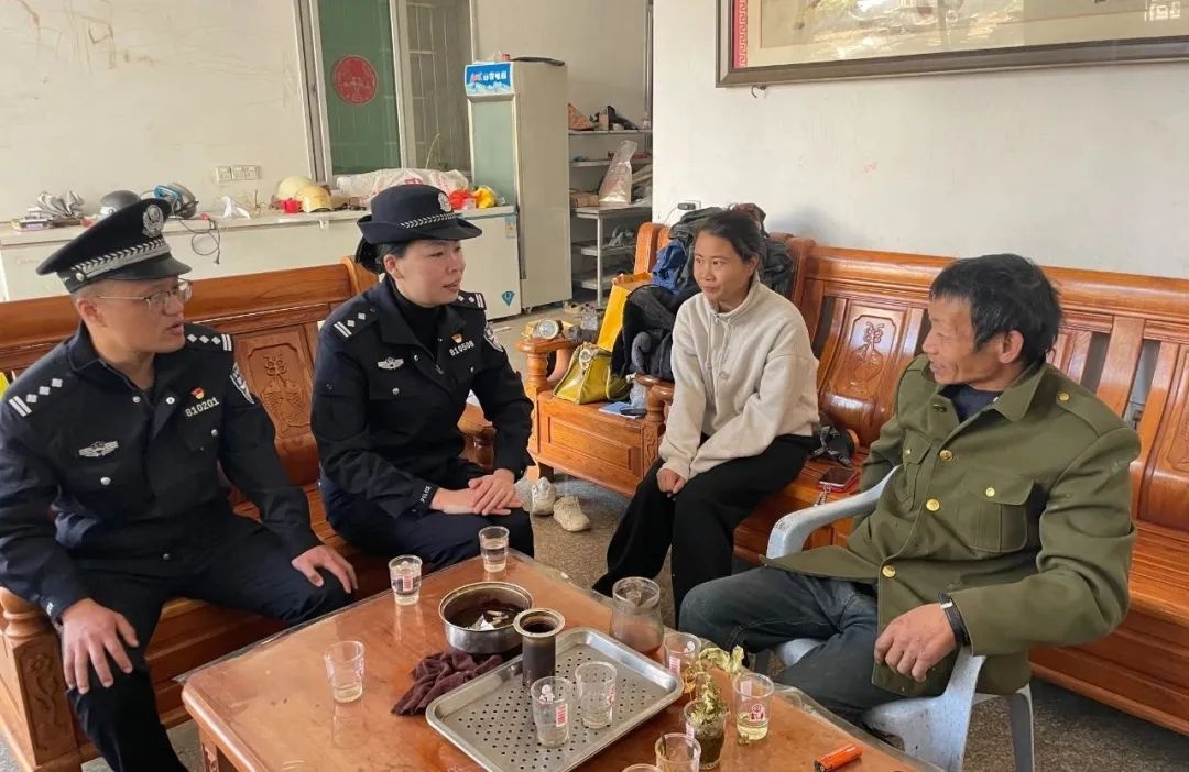 除夕阖家团圆，他却执勤！龙岩民警坚守为哪般？  第6张