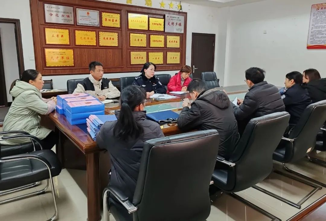 除夕阖家团圆，他却执勤！龙岩民警坚守为哪般？  第7张