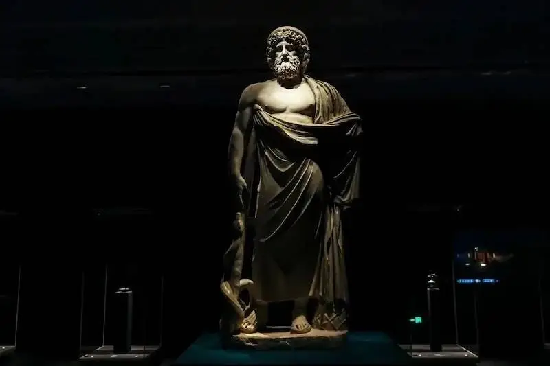 蛇年探秘：从伊甸园到现代艺术，蛇的象征意义为何千年不衰？  第10张