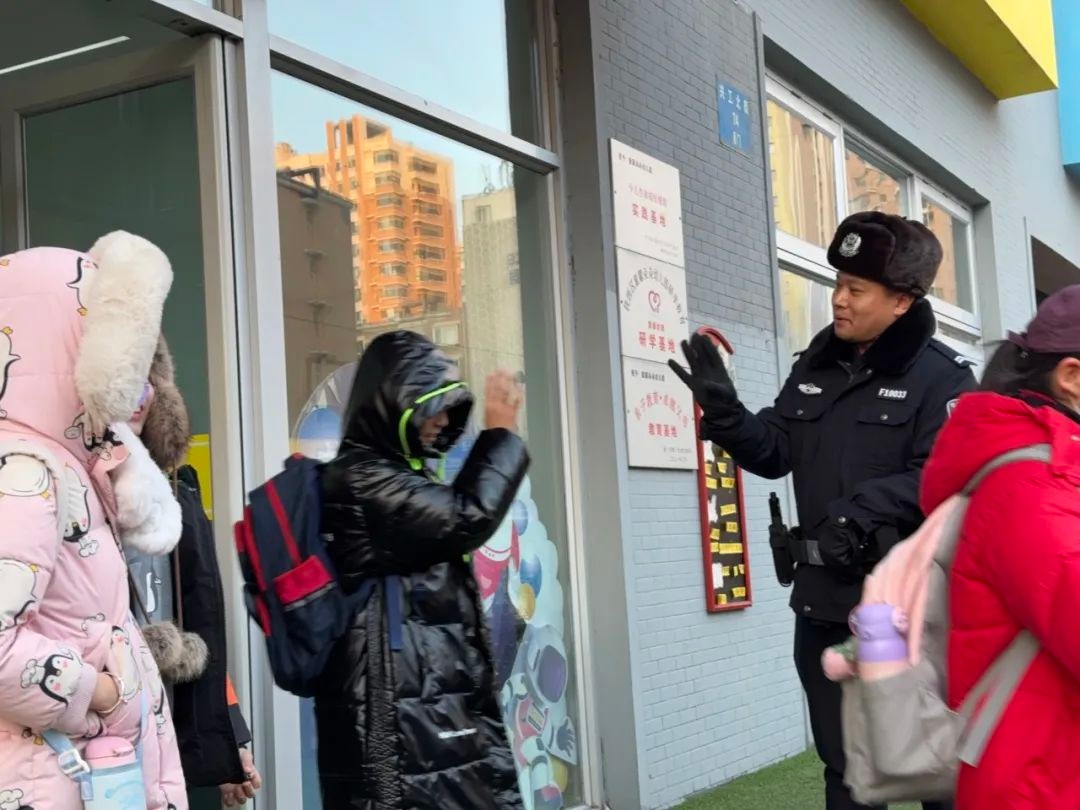 14年刑警生涯，200余名罪犯落网！曾凡雍如何抽丝剥茧追回被盗年货钱？  第4张