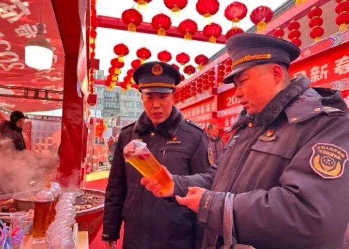 山东淄博八大局便民市场火出圈三年！靠啥持续吸引游客？  第1张
