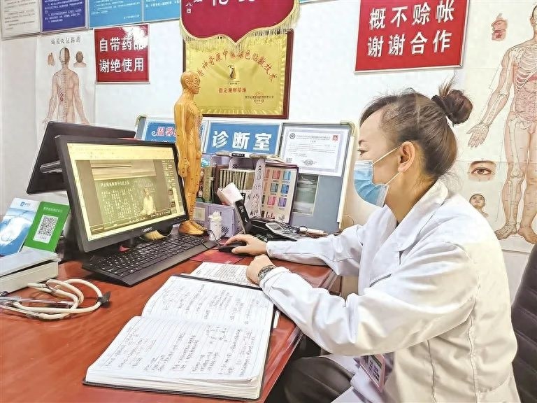 除夕坚守岗位！56岁医护的别样年味，你知道吗?