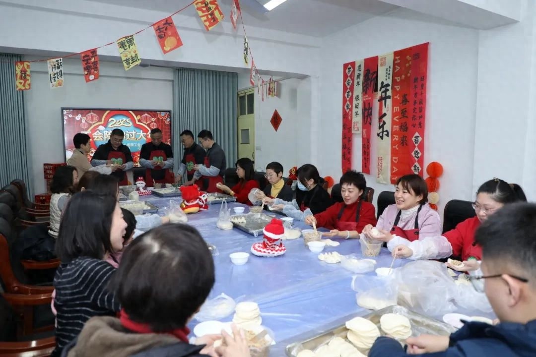 医护人员春节坚守岗位! 医院工会如何温暖他们?