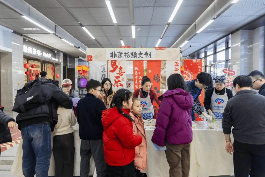 2025年之江文化中心潮浙文活动进行中!你参与了吗?  第1张