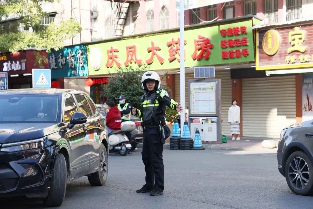 蛇年新春，梅州警察做了这么多！你的平安他们是怎么守护的？  第6张