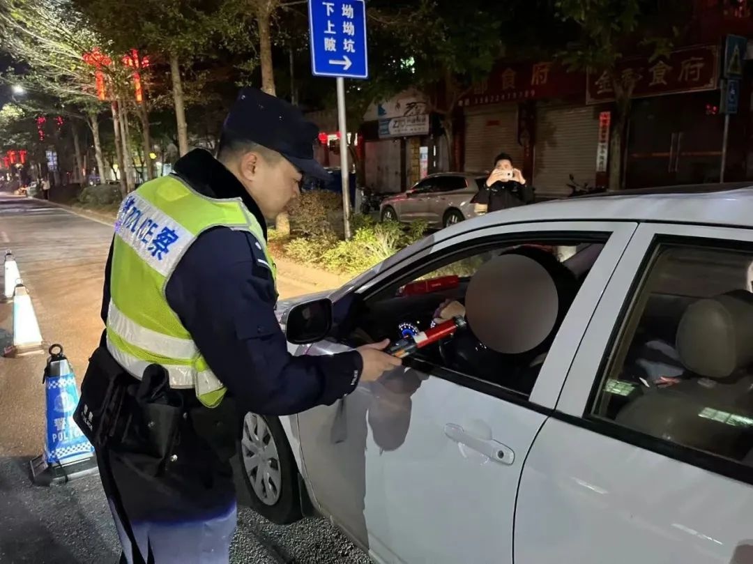 蛇年新春，梅州警察做了这么多！你的平安他们是怎么守护的？  第8张