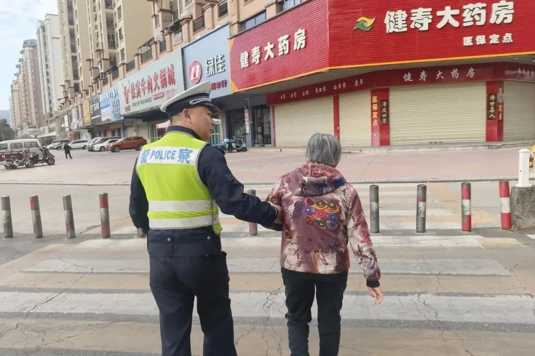 蛇年新春，梅州警察做了这么多！你的平安他们是怎么守护的？  第9张