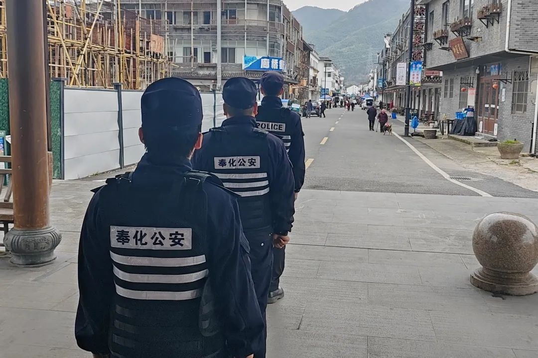 春节里TA们不回家坚守岗位守护安宁，你知道为什么吗?  第6张