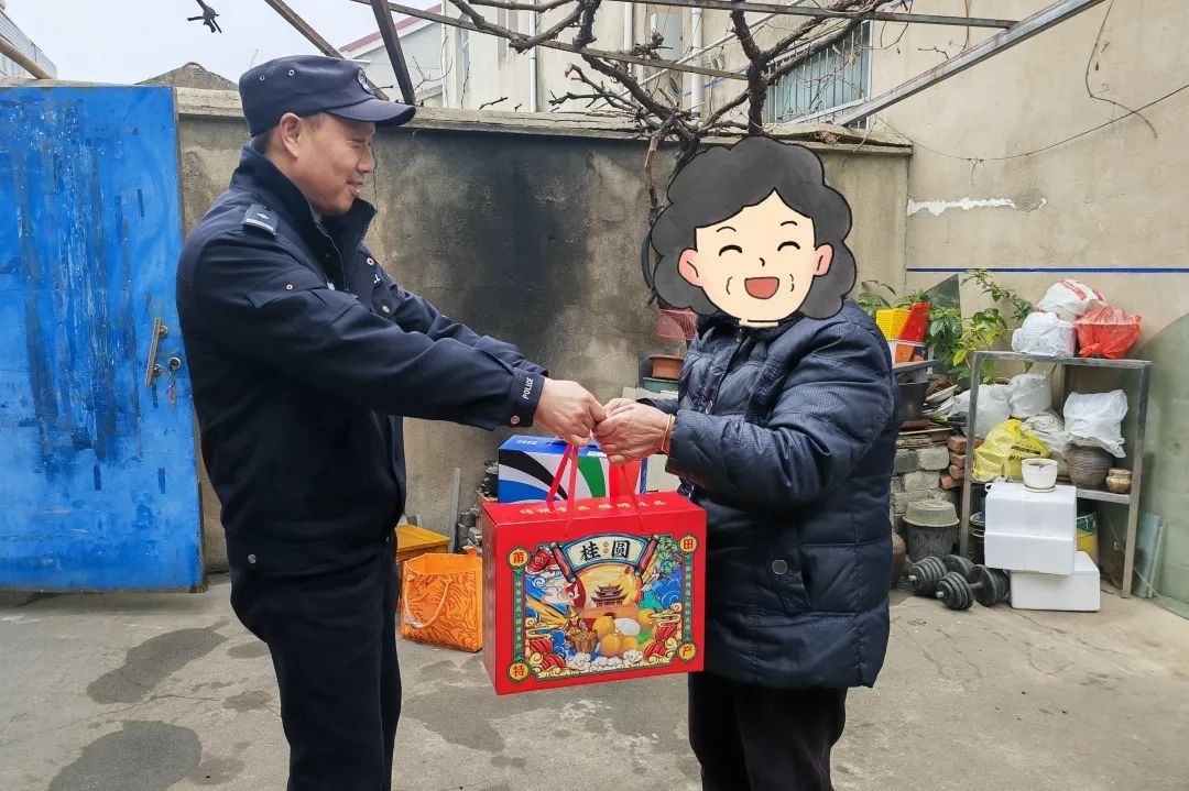 滨湖派出所民警新春送祝福：你能像他一样亲民吗?!  第6张