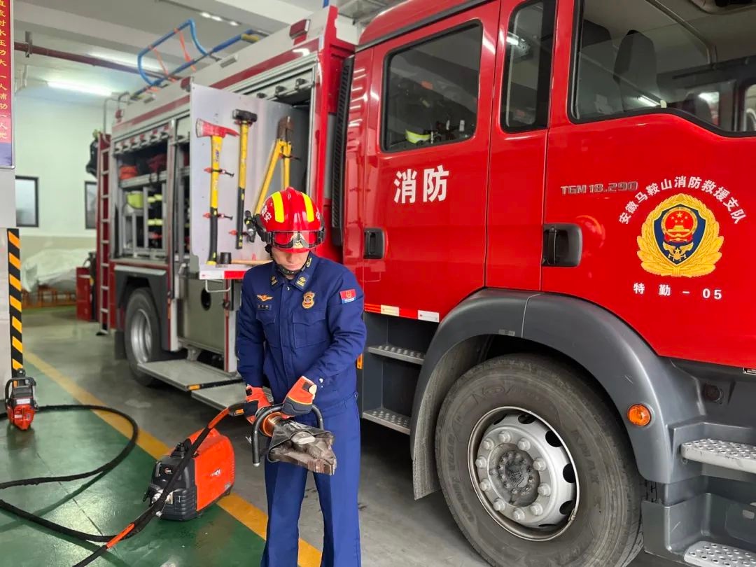 春节假期也能办身份证？花山公安户政中心的坚守让人感动  第4张