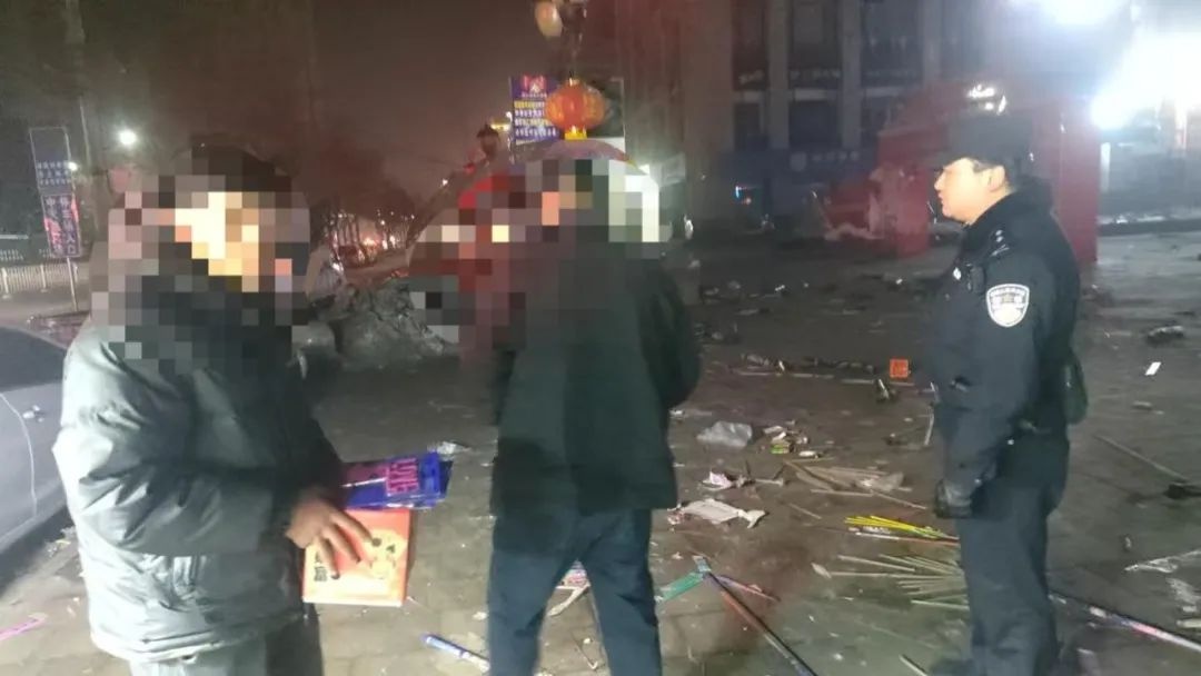 临夏公安午夜守护行动:你的安全感,他们用脚步丈量 第5张 临夏公安午夜守护行动:你的安全感,他们用脚步丈量 第5张