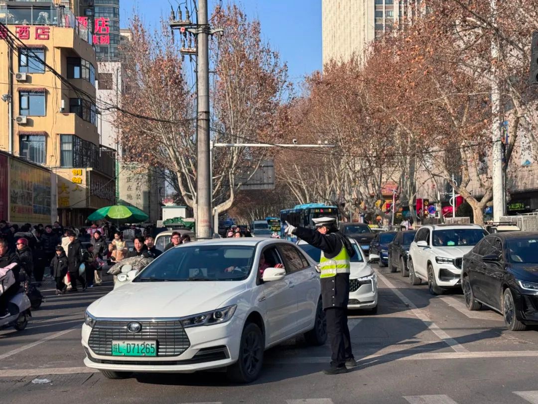 春节假期宿州交警坚守岗位!他们是如何护航平安的? 第11张 春节假期宿州交警坚守岗位!他们是如何护航平安的? 第11张