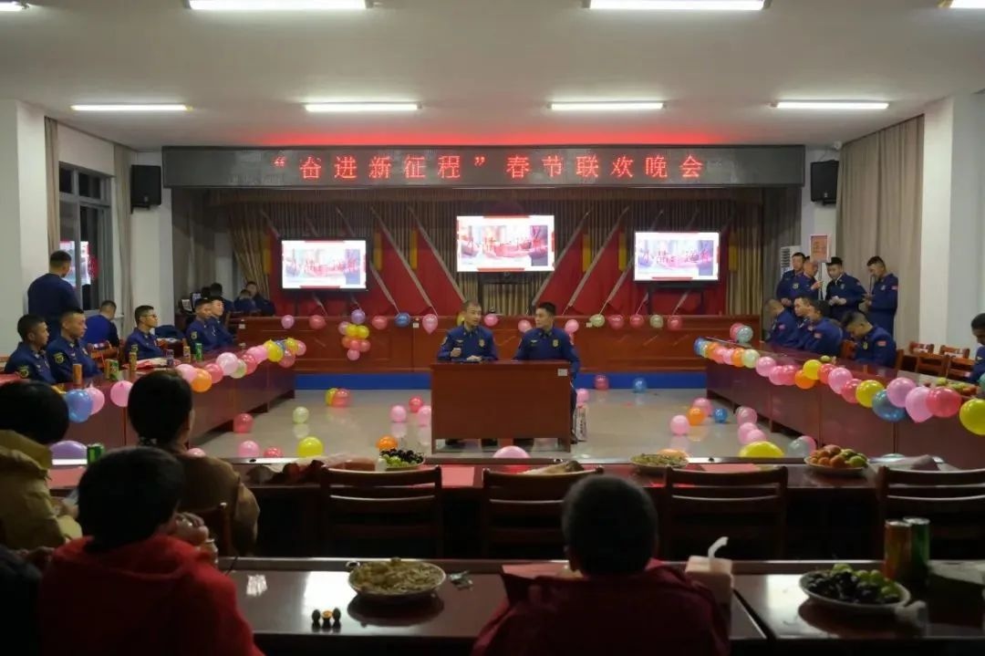 新春佳节，指战员们如何用欢声笑语为冬日增添节日喜悦？  第9张