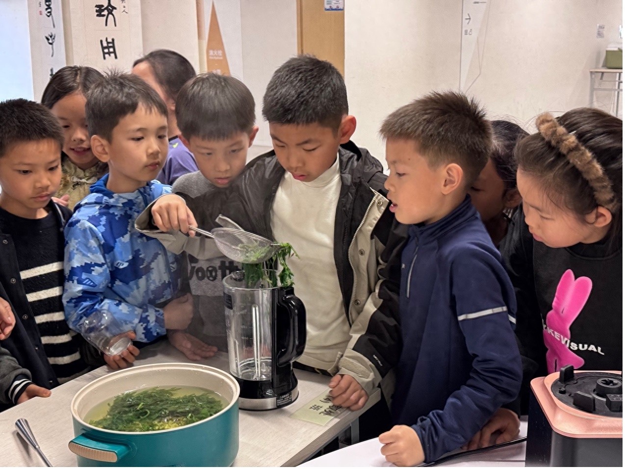 杭州云谷学校清明实践：传统习俗超有趣！？  第1张